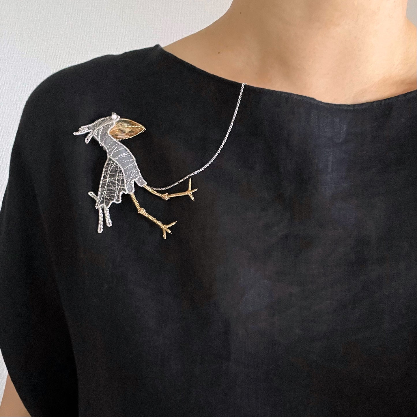 Shoebill – Magnetic Brooch with Frame (Austrian Metal Art)