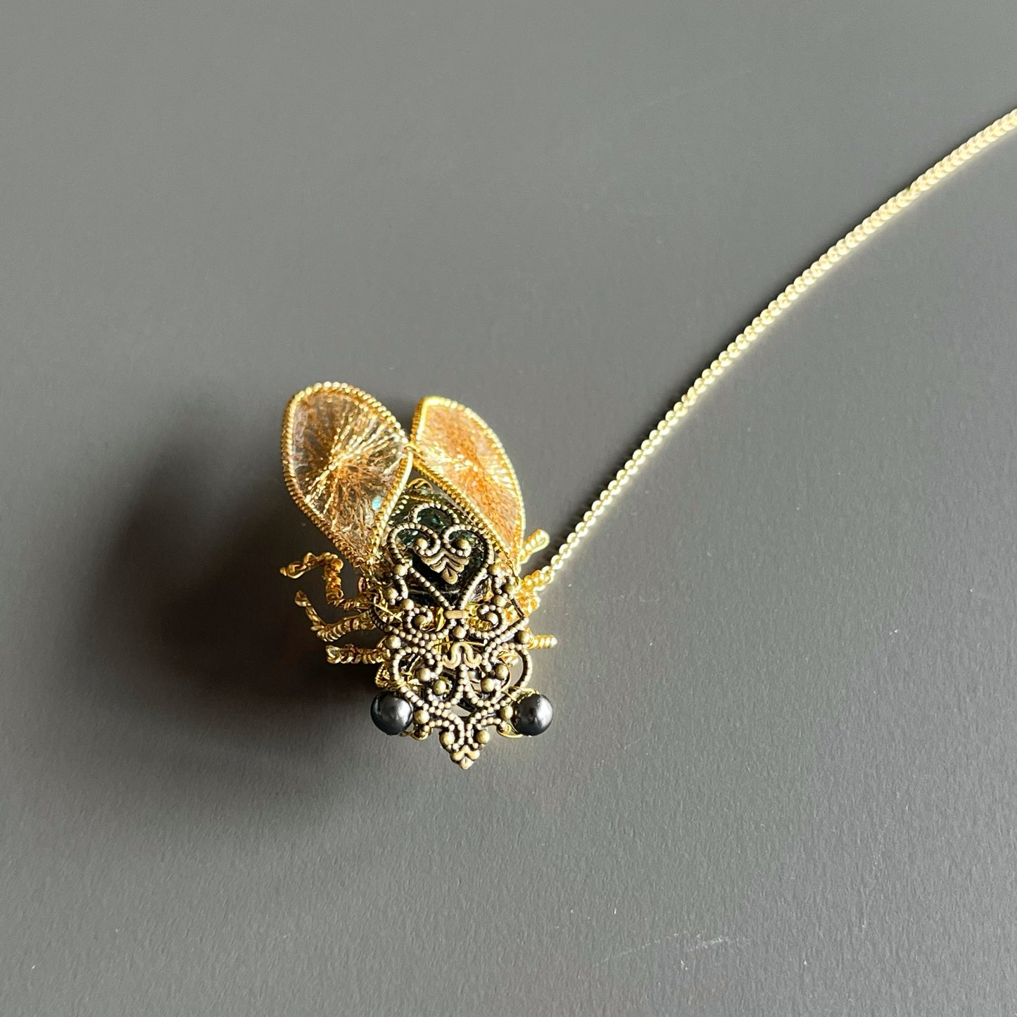 Cicada - Magnetic Brooch (Austrian Metal Art)