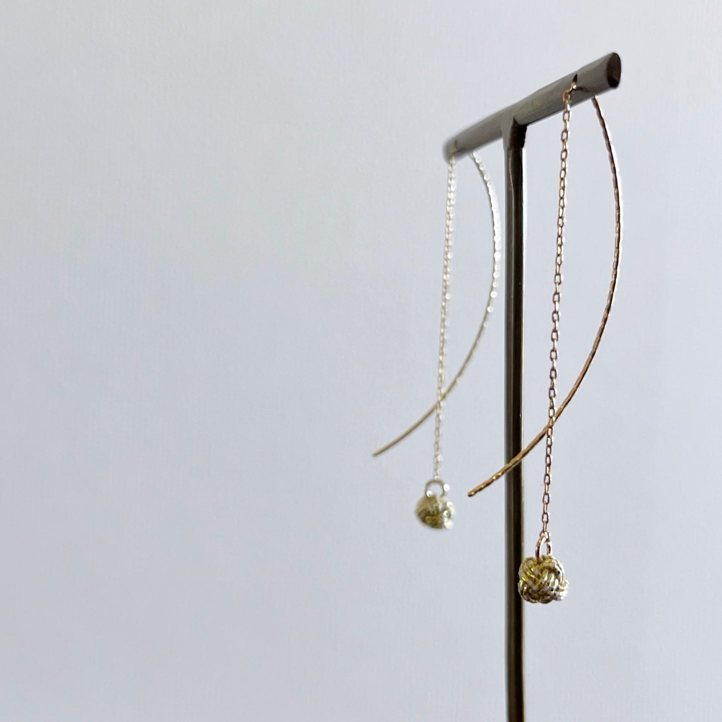 Japanese Mizuhiki Earrings -KIRARI- chain and Balls Gold Silver