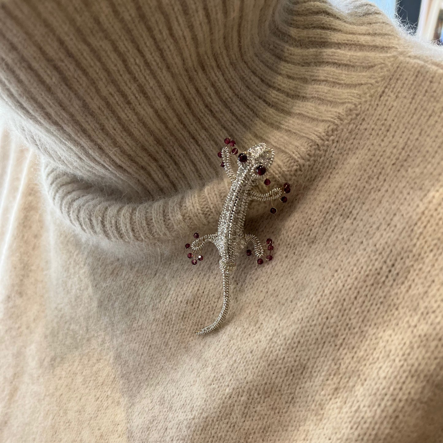 Austrian Metal Art Gecko Brooch (Garnet)