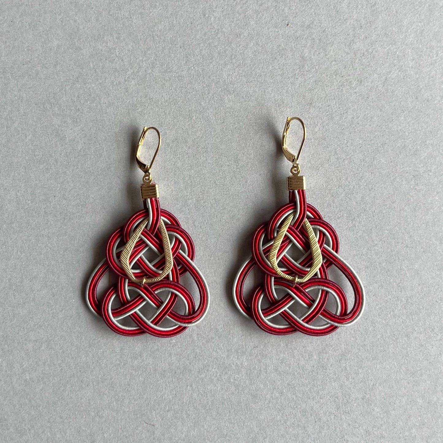 Japanese Mizuhiki Earrings -Sond of happiness- Red