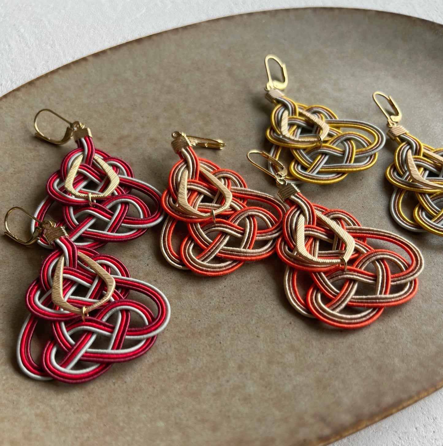 Japanese Mizuhiki Earrings -Sond of happiness- Red