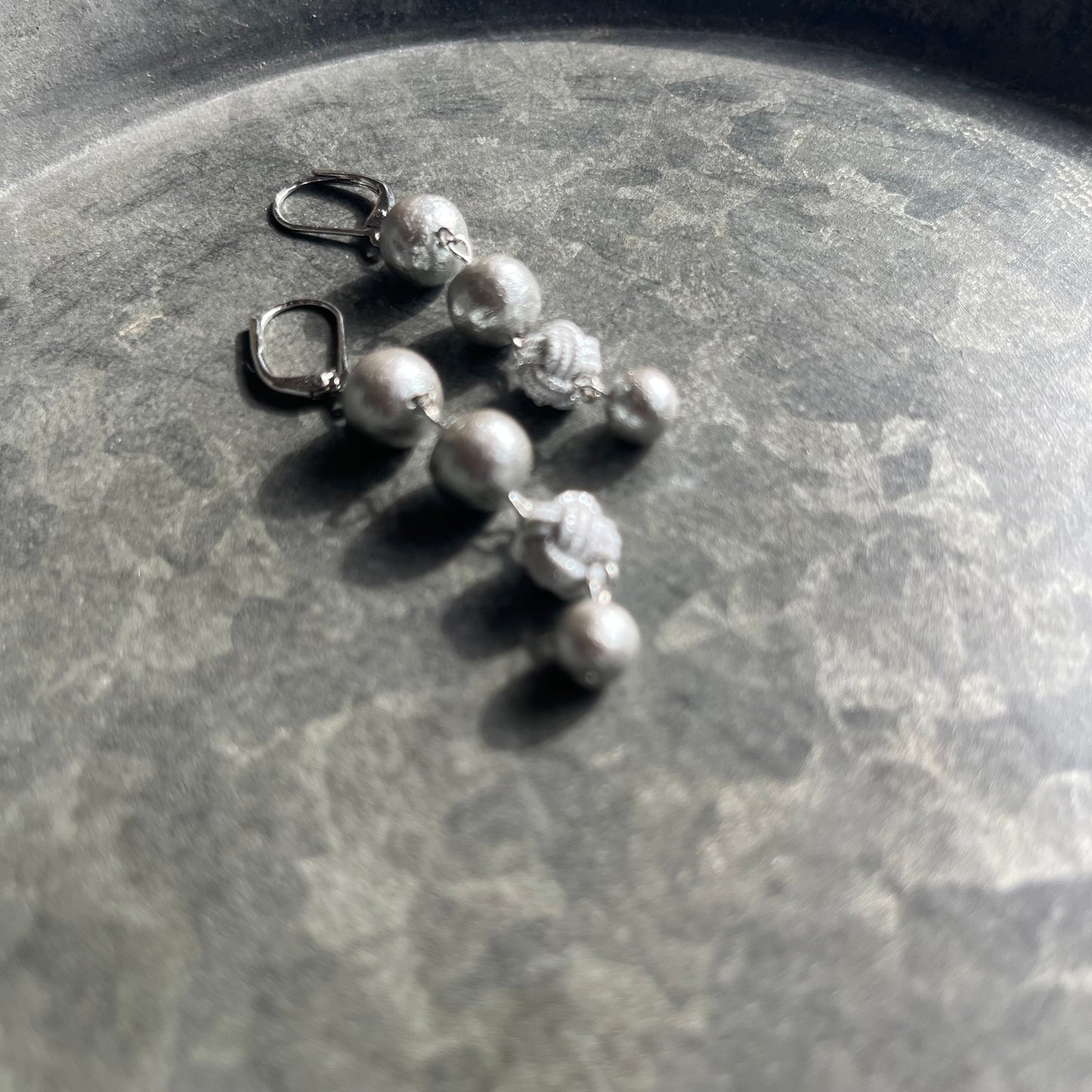 Dancing Droplets - Mizuhiki & Cotton Pearl Earrings